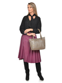 Borsa a tracolla Isabella Rhea Selma in pelle naturale Taupe