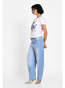 T-shirt cu print artistic frontal Alb jeans
