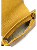 Borsa a tracolla in vera pelle color corallo senape